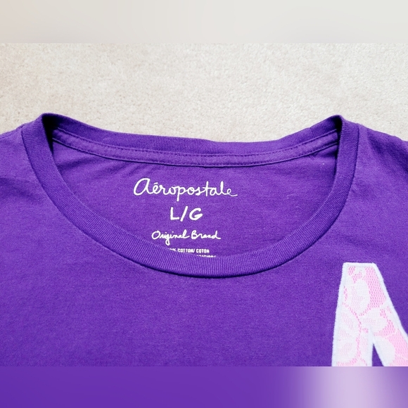 AEROPOSTALE SHORT SLEEVE  SHIRT WOMAN'S SIZE Large Purple With Pink Lace Letters - Picture 9 of 9